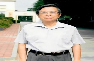 棄工從文啟新程 退休著書載譽歸——燕達在住長輩馮昭奎的跨界人生